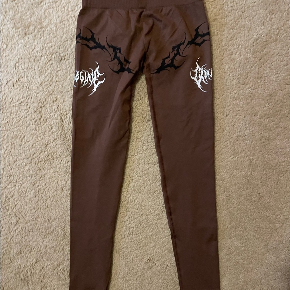 Civil Regime Bottoms with Unique Design